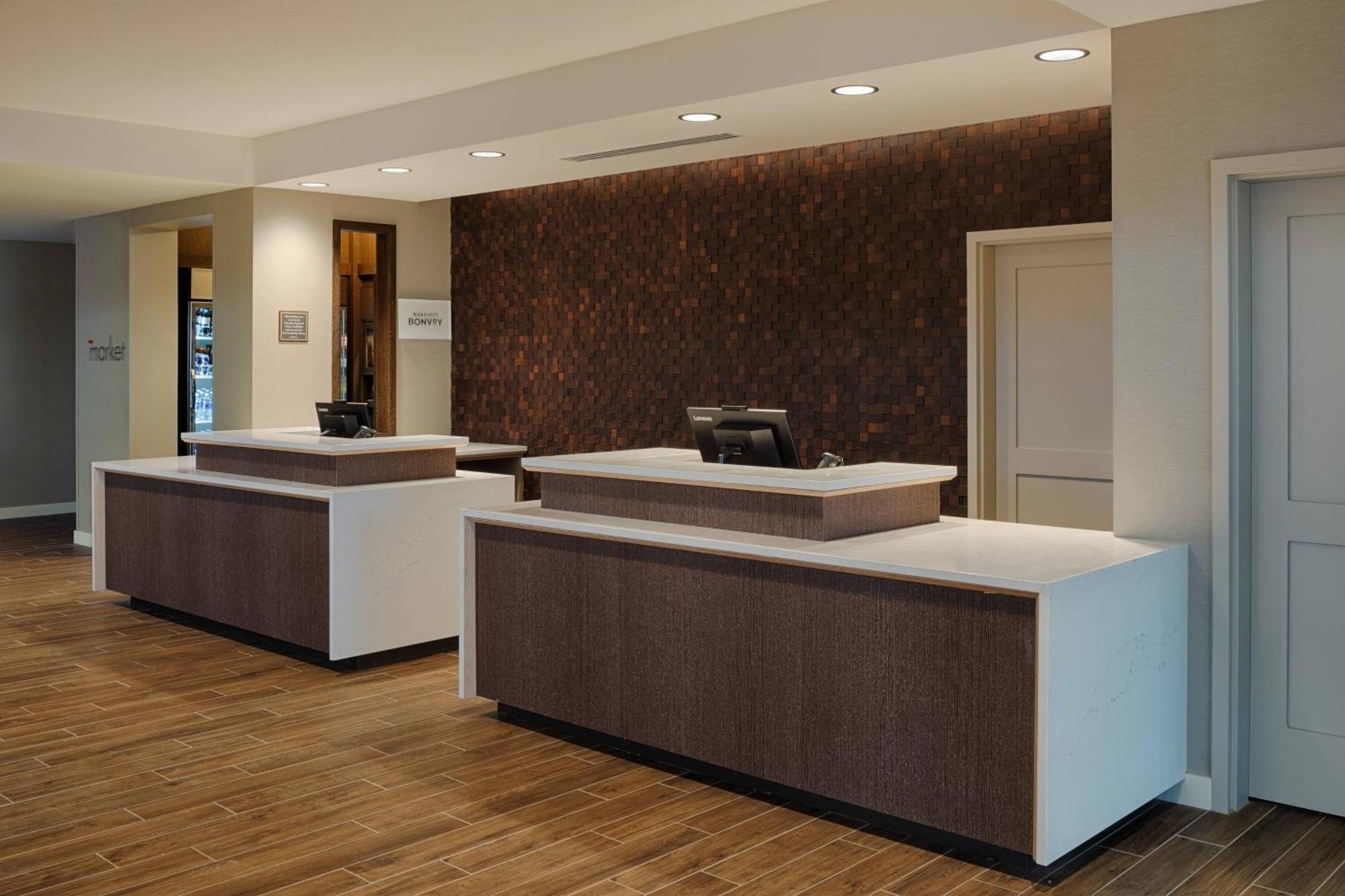 By Marriott Airport 3* Columbus